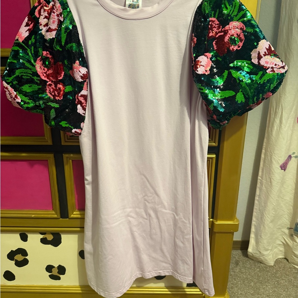 QUEEN OF SPARKLES Lilac Dress with Sequin Floral Sleeves
